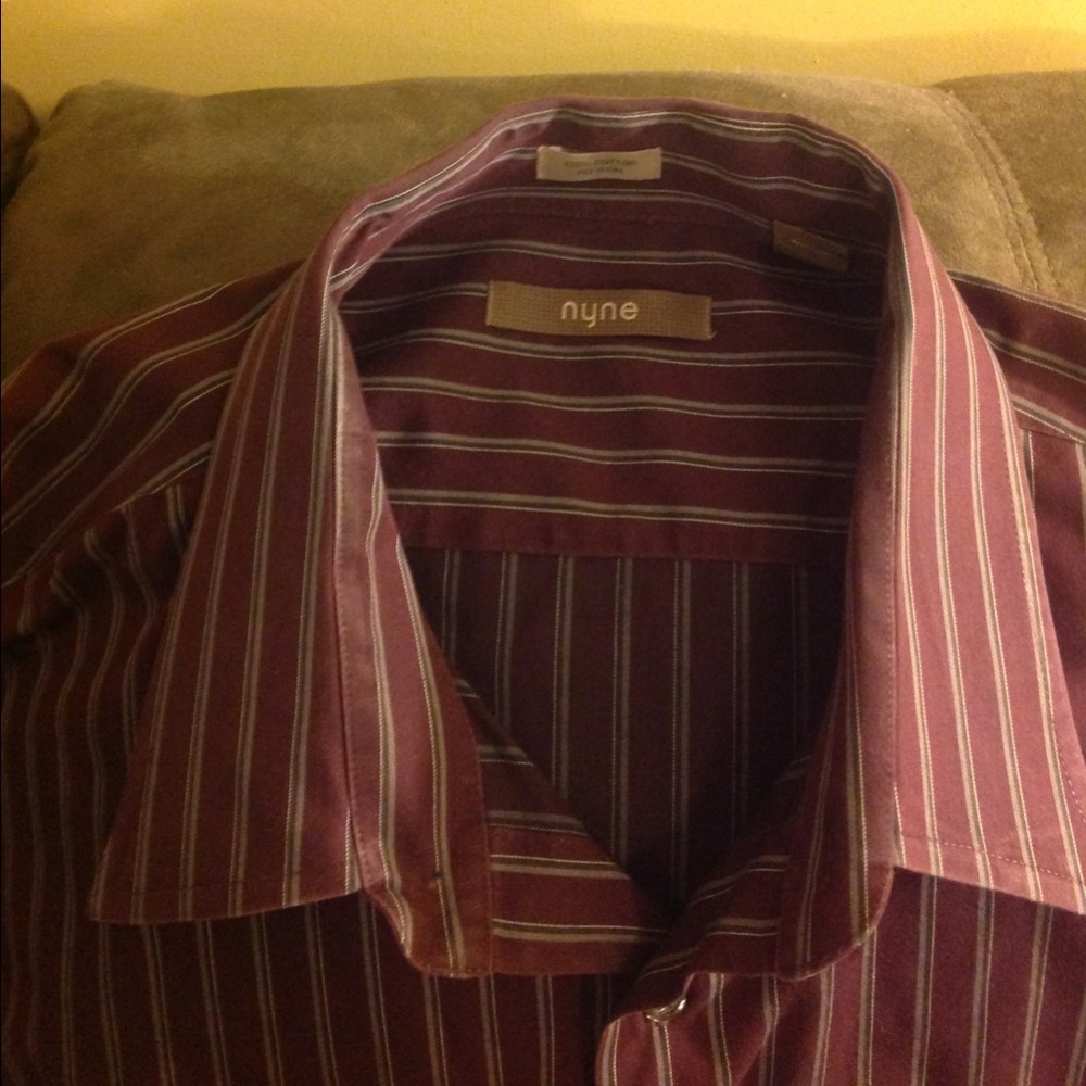 NYNE BUTTON DOWN DRESS SHIRT XL